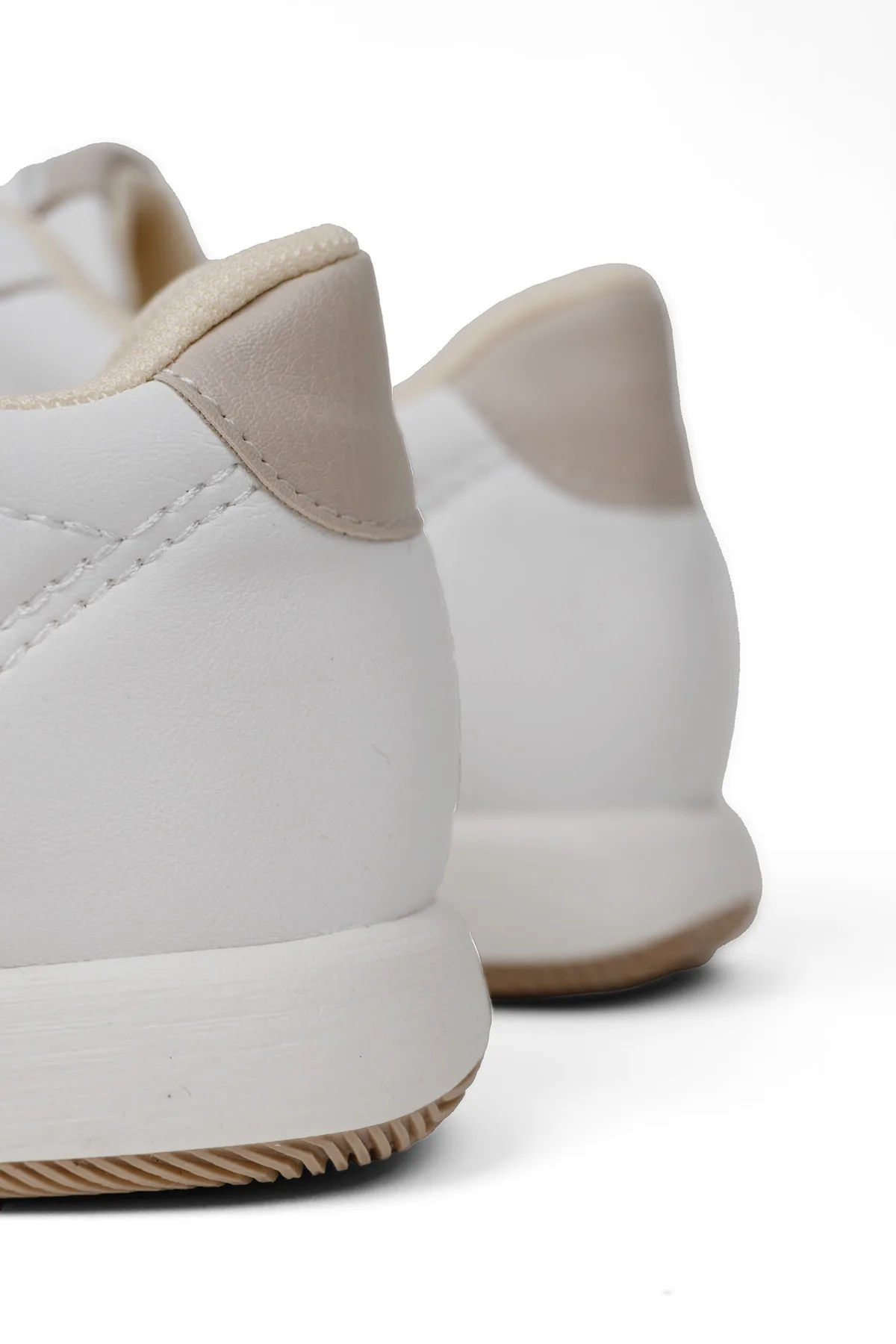 Beyaz Kadın Ortopedik Spor Ayakkabı Yumuşak Taban Günlük Rahat Sneaker Beyaz
