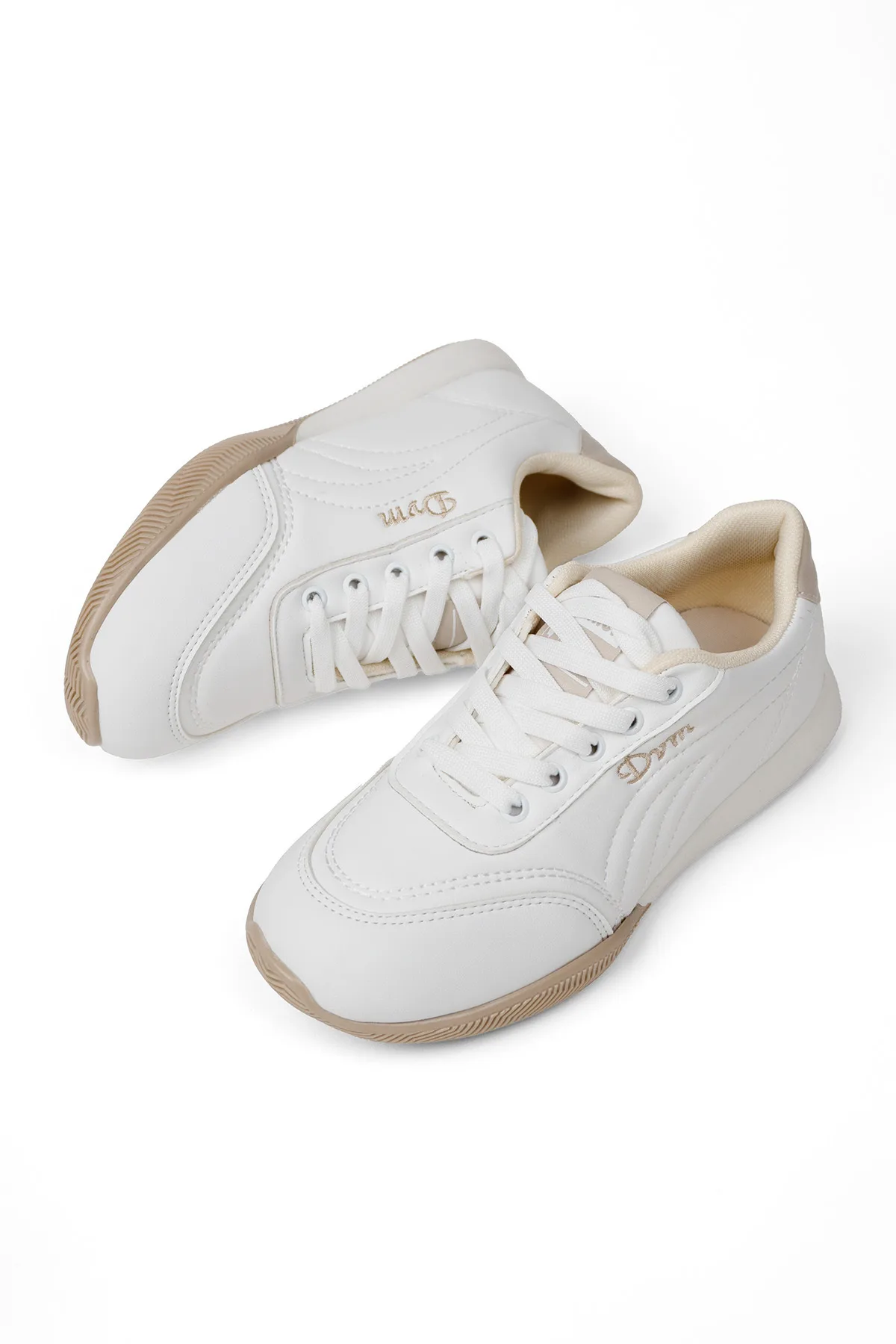 Beyaz Kadın Ortopedik Spor Ayakkabı Yumuşak Taban Günlük Rahat Sneaker Beyaz
